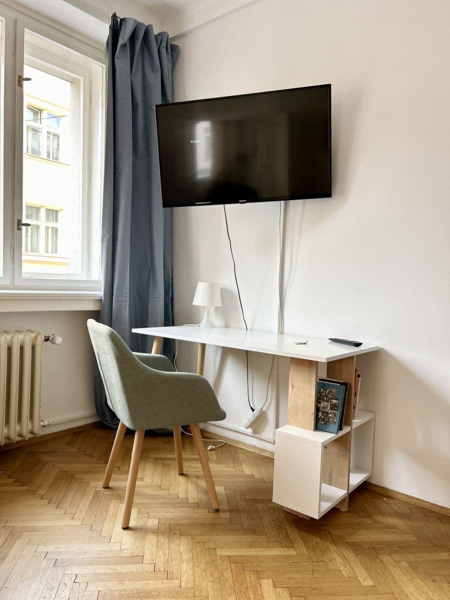 Prenájom bytu 72 m², Vrázova, Praha, Praha Prenájom bytu 72 m², Vrázova, Praha, Praha