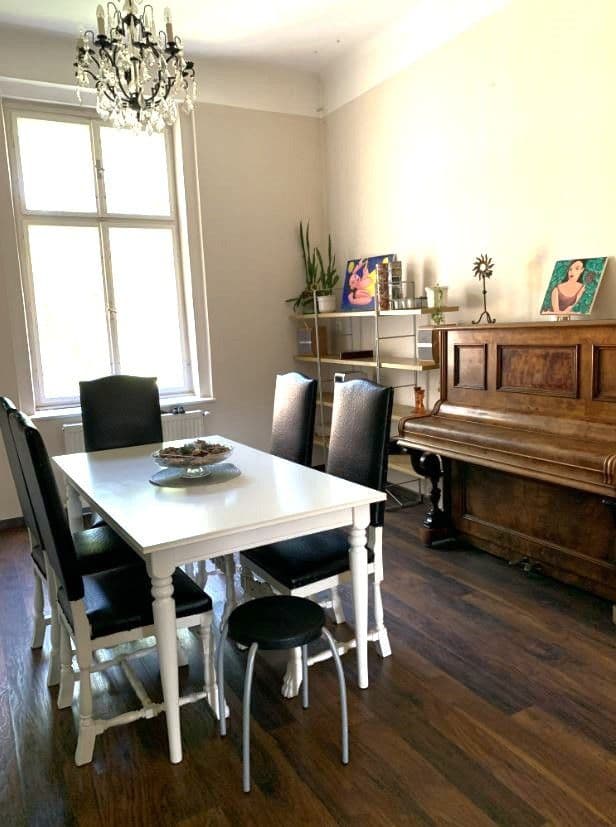 Prenájom bytu 80 m², Hořejší nábřeží, Praha, Praha Prenájom bytu 80 m², Hořejší nábřeží, Praha, Praha