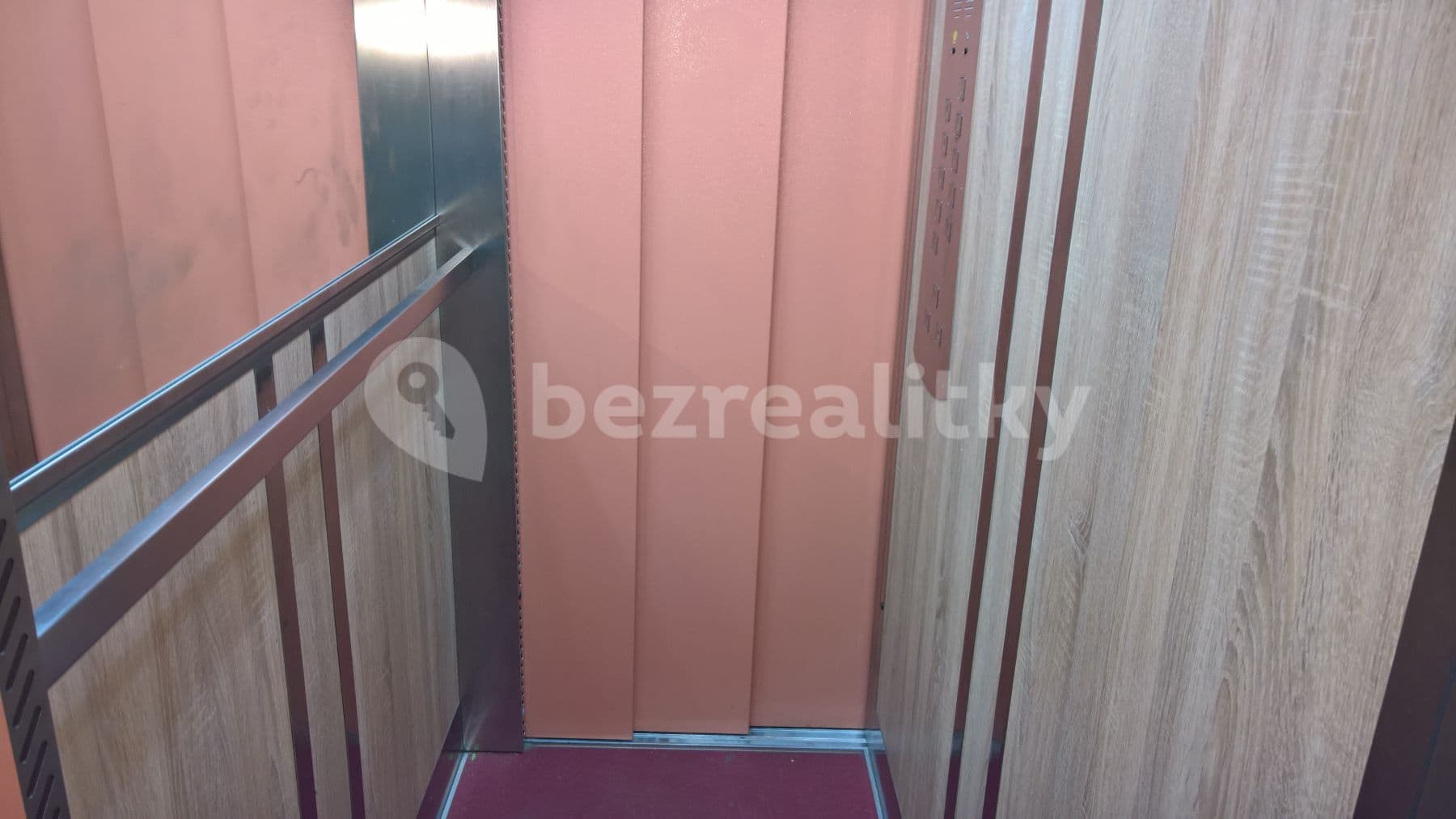 Prenájom bytu 1-izbový 21 m², Heranova, Ústí nad Orlicí, Pardubický kraj Prenájom bytu 1-izbový 21 m², Heranova, Ústí nad Orlicí, Pardubický kraj
