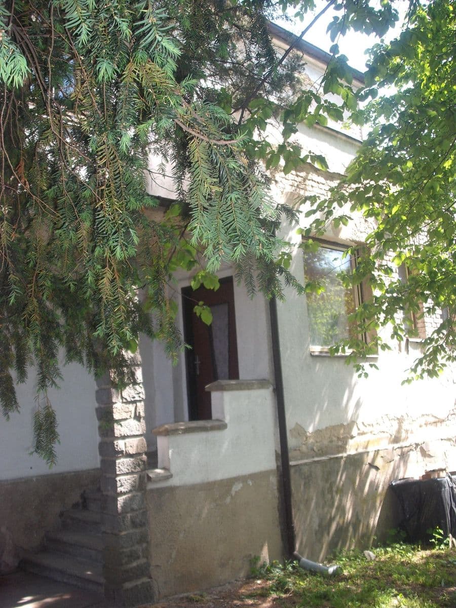 Predaj domu 209 m², pozemek 1.454 m², Pouchovská, Hradec Králové, Královéhradecký kraj Predaj domu 209 m², pozemek 1.454 m², Pouchovská, Hradec Králové, Královéhradecký kraj