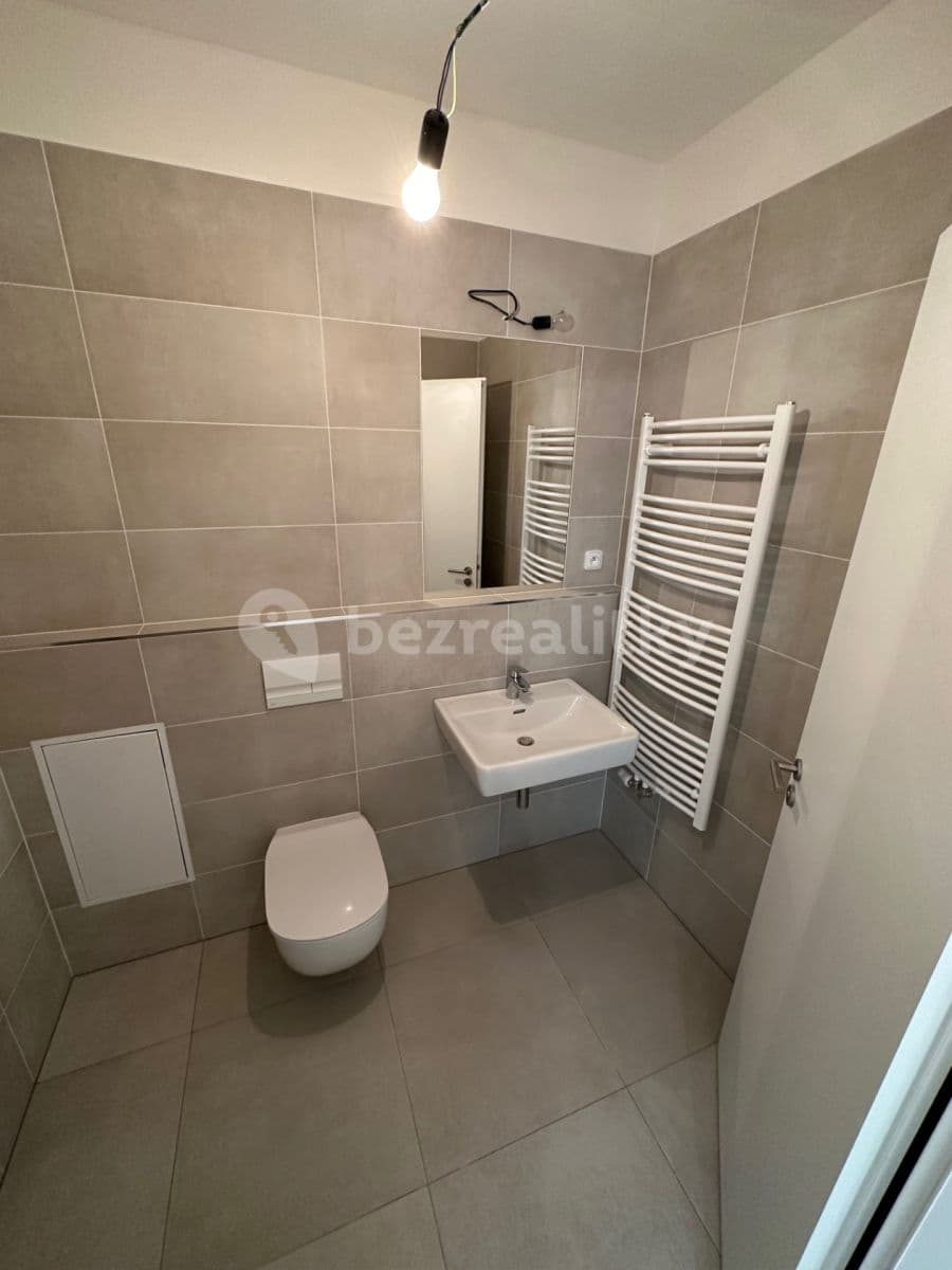 Prenájom bytu 4-izbový 130 m², Stočesova, Praha, Praha Prenájom bytu 4-izbový 130 m², Stočesova, Praha, Praha