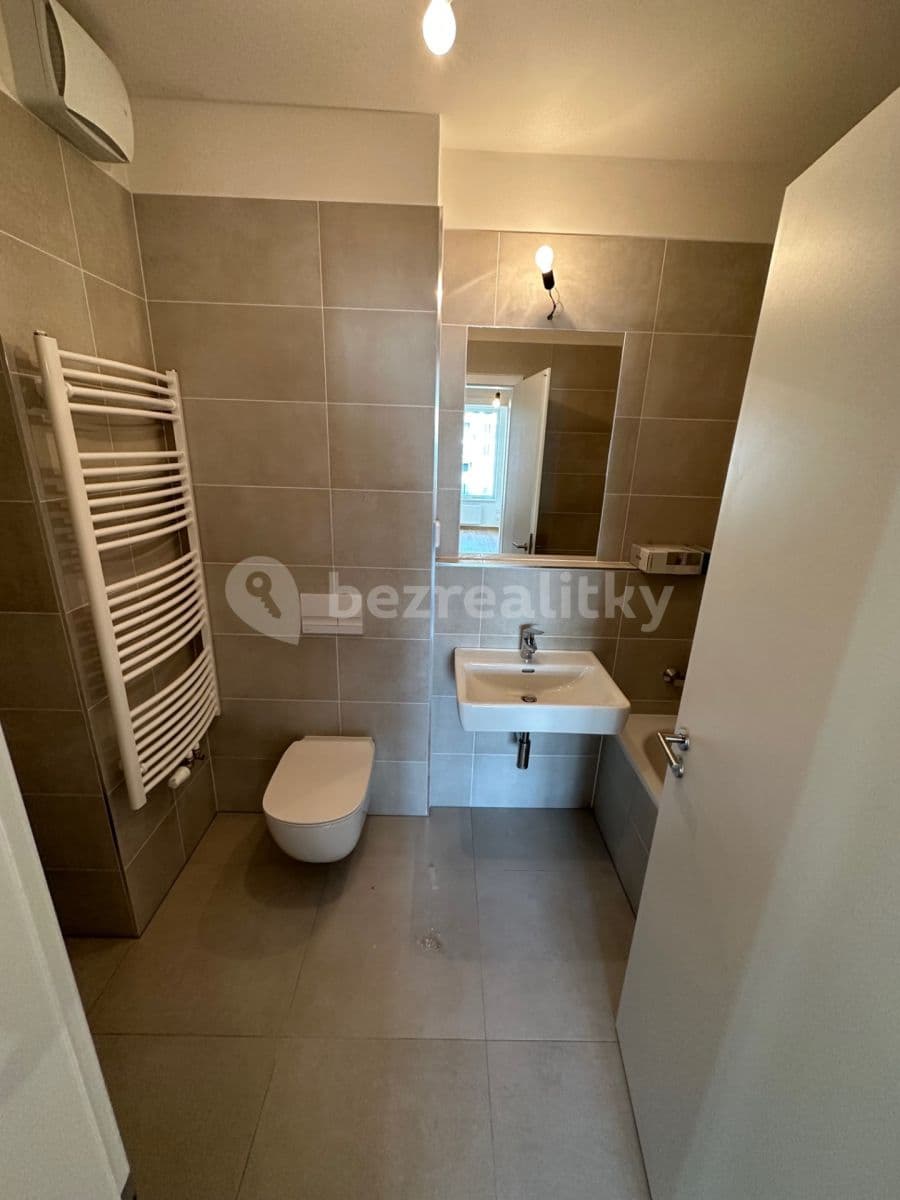Prenájom bytu 4-izbový 130 m², Stočesova, Praha, Praha Prenájom bytu 4-izbový 130 m², Stočesova, Praha, Praha
