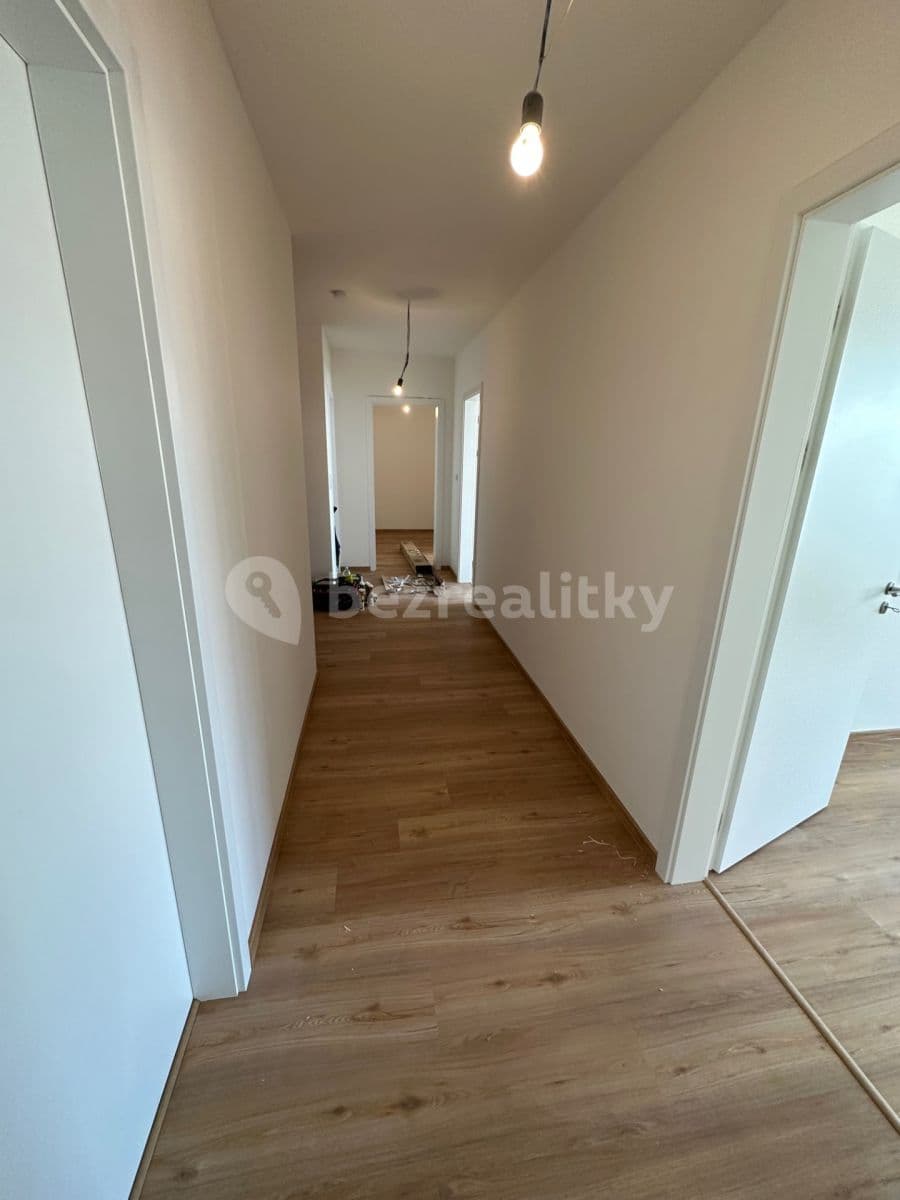Prenájom bytu 4-izbový 130 m², Stočesova, Praha, Praha Prenájom bytu 4-izbový 130 m², Stočesova, Praha, Praha
