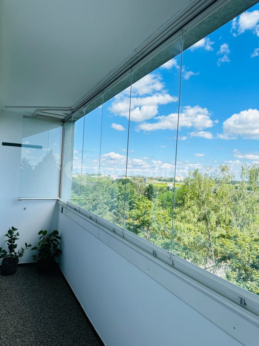 Prenájom bytu 3-izbový 73 m², Zárybská, Praha, Praha Prenájom bytu 3-izbový 73 m², Zárybská, Praha, Praha