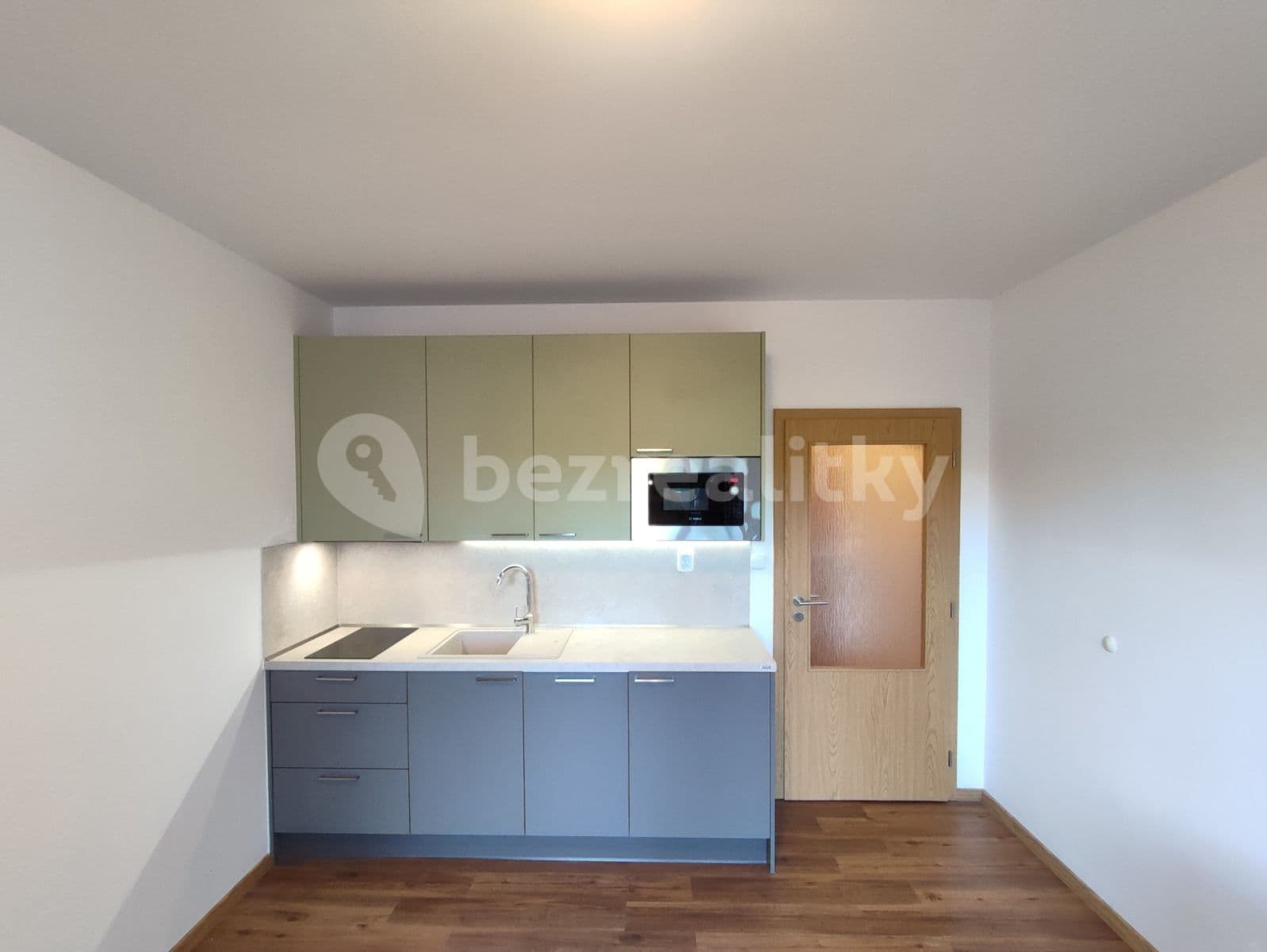 Prenájom bytu 1-izbový 25 m², Božetěchova, Brno, Jihomoravský kraj Prenájom bytu 1-izbový 25 m², Božetěchova, Brno, Jihomoravský kraj