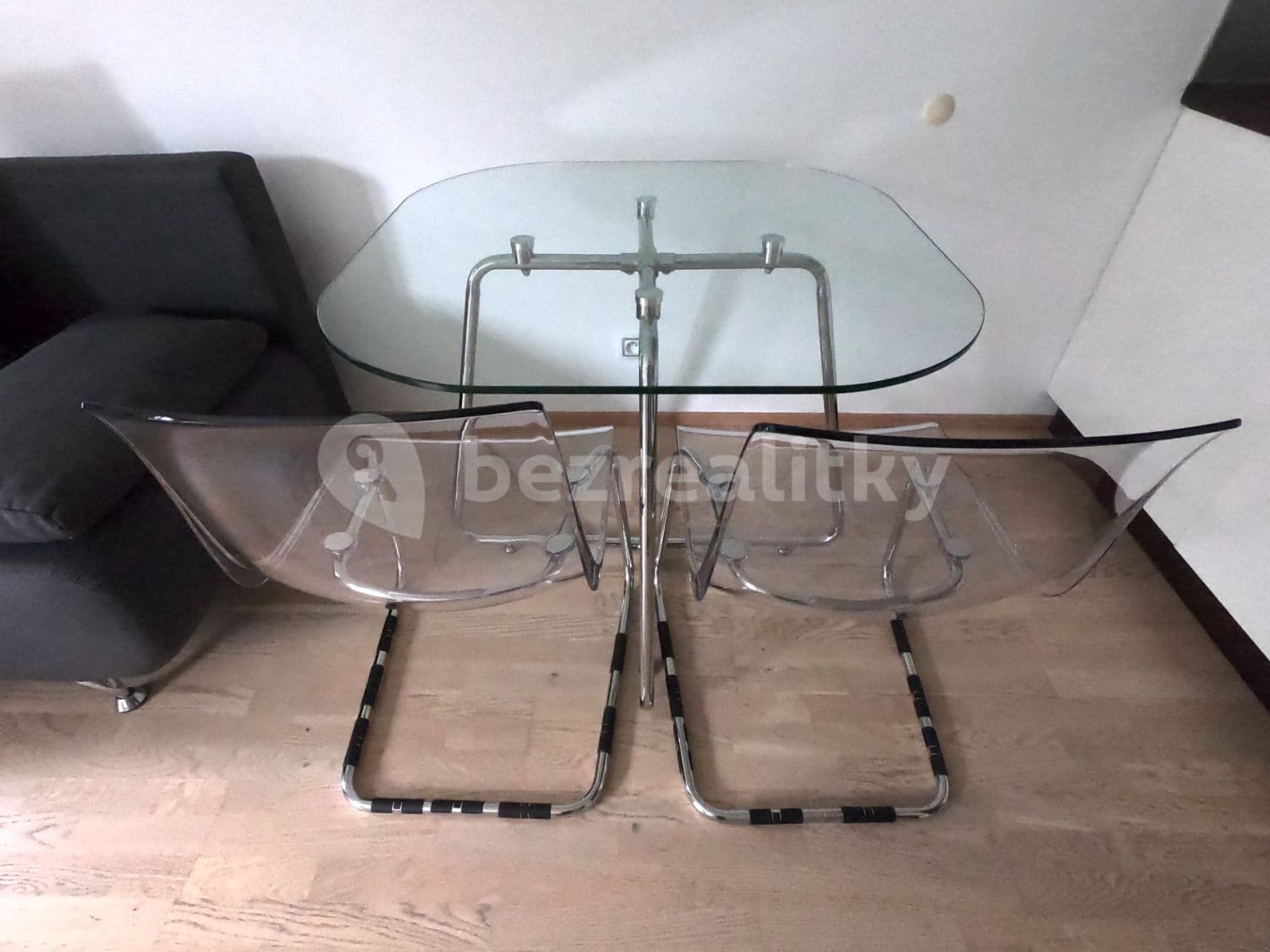 Prenájom bytu 1-izbový 37 m², Olšanská, Praha, Praha Prenájom bytu 1-izbový 37 m², Olšanská, Praha, Praha