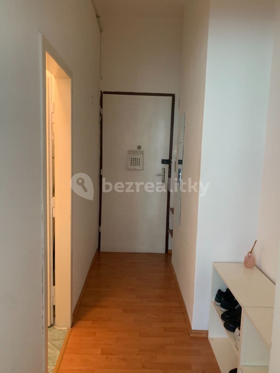 Prenájom bytu 1-izbový 28 m², Ve Struhách, Praha, Praha Prenájom bytu 1-izbový 28 m², Ve Struhách, Praha, Praha
