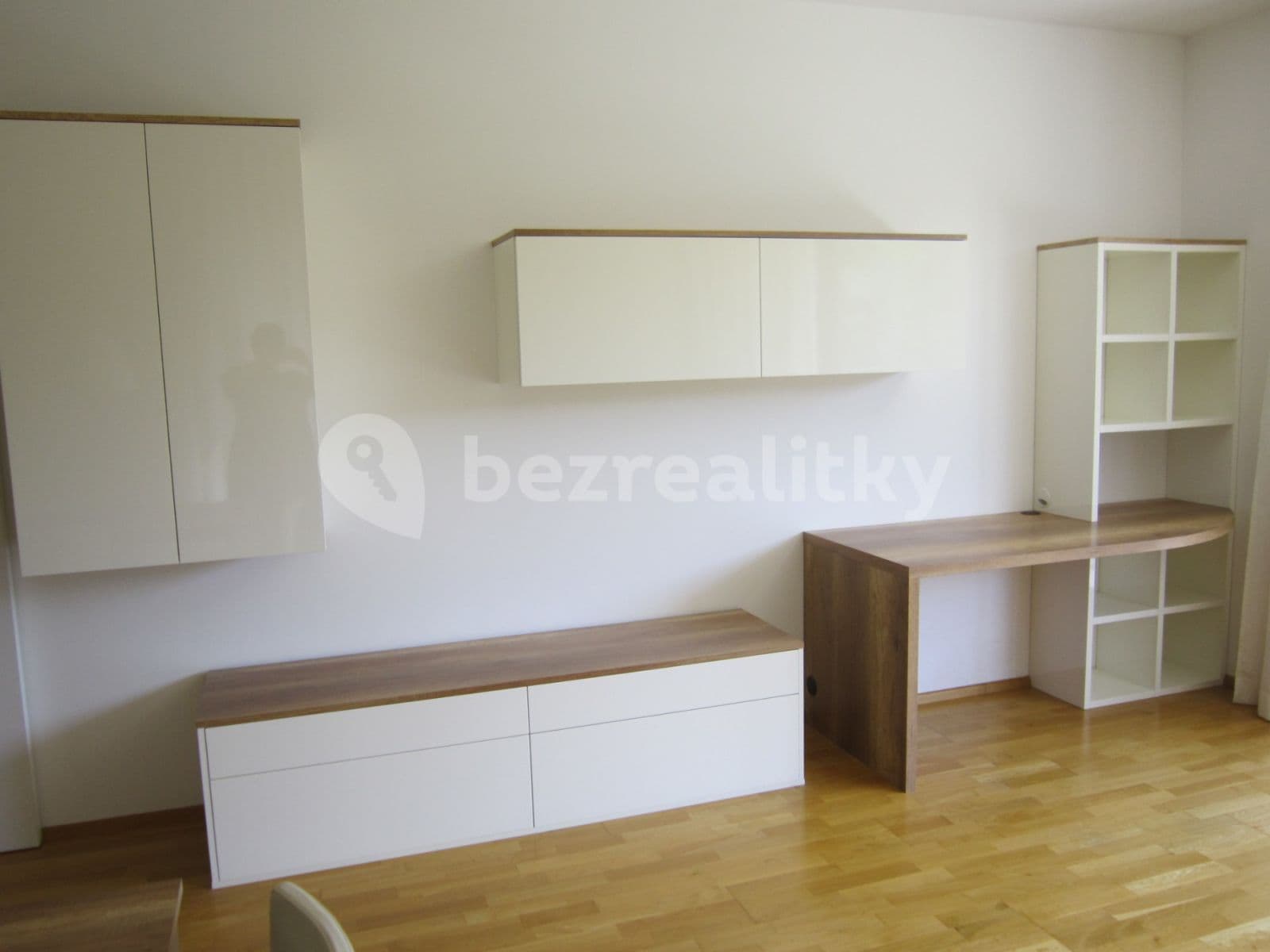 Prenájom bytu 3-izbový 96 m², Plzeňská, Praha, Praha Prenájom bytu 3-izbový 96 m², Plzeňská, Praha, Praha