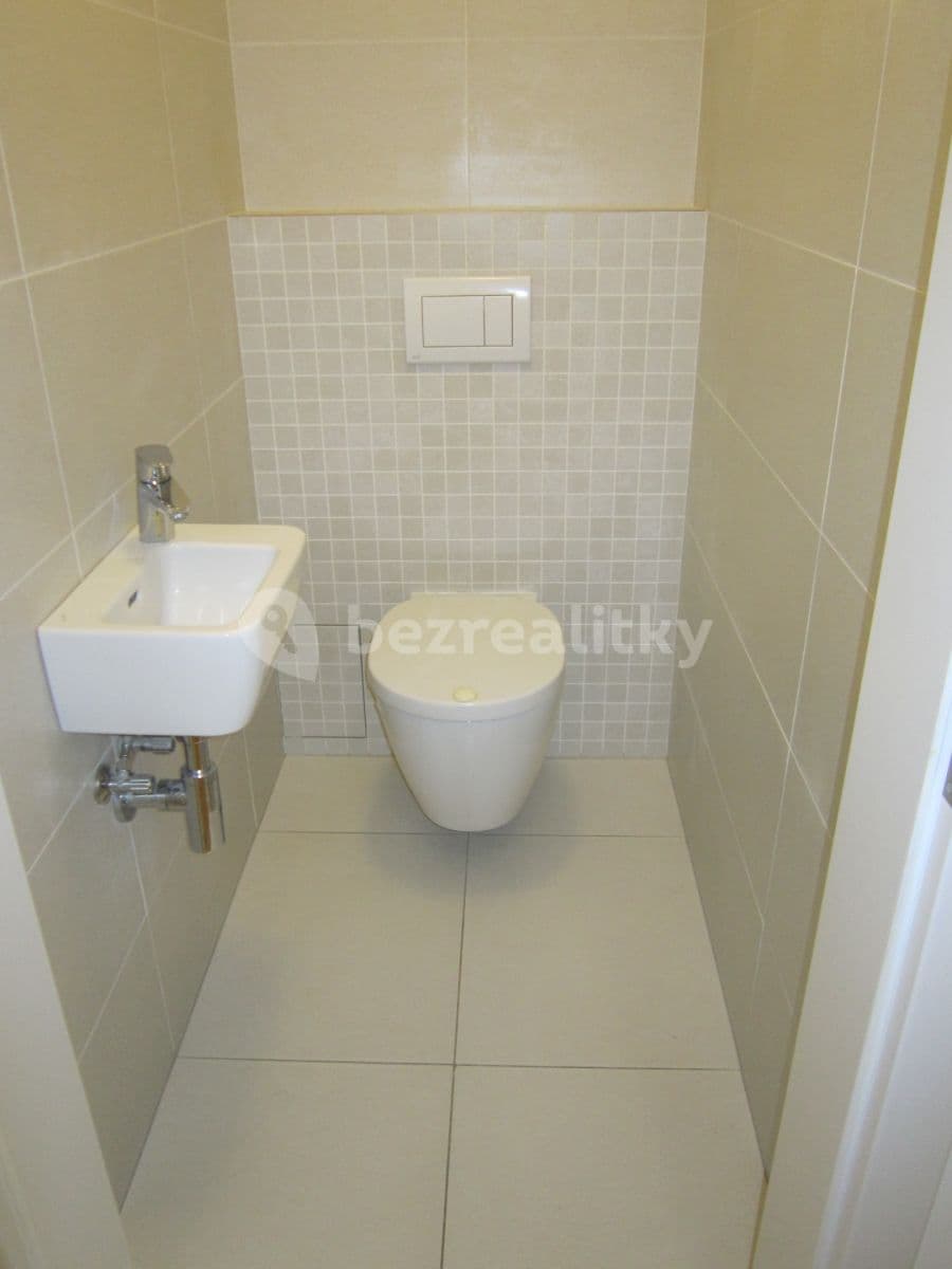 Prenájom bytu 3-izbový 96 m², Plzeňská, Praha, Praha Prenájom bytu 3-izbový 96 m², Plzeňská, Praha, Praha