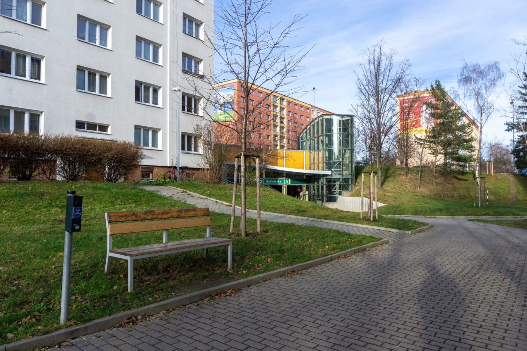 Prenájom bytu 56 m², Kamerunská, Praha, Praha Prenájom bytu 56 m², Kamerunská, Praha, Praha