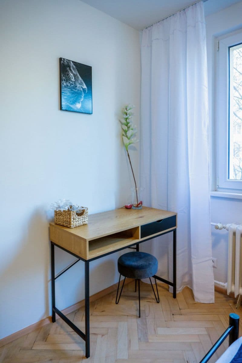 Prenájom bytu 56 m², Kamerunská, Praha, Praha Prenájom bytu 56 m², Kamerunská, Praha, Praha