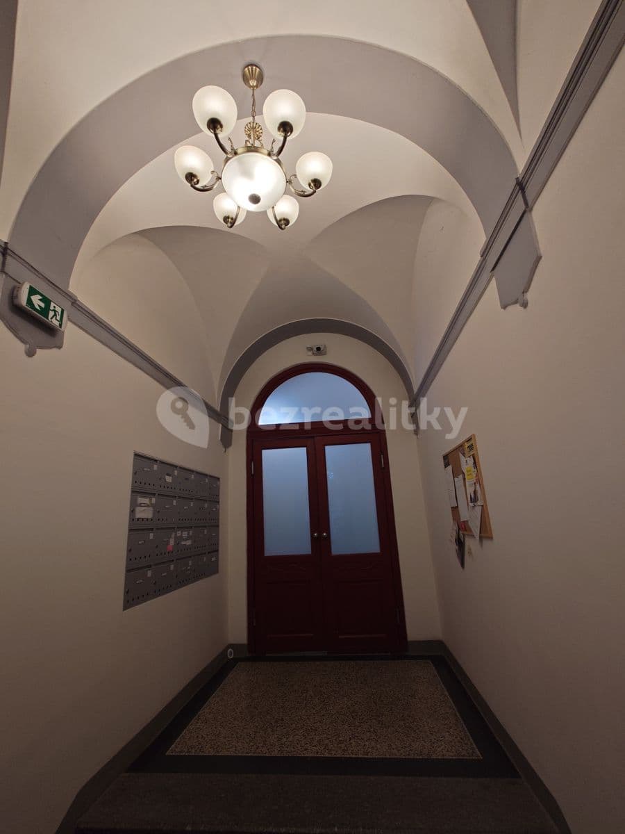 Prenájom bytu Garsoniéra 28 m², Erbenova, Praha, Praha Prenájom bytu Garsoniéra 28 m², Erbenova, Praha, Praha