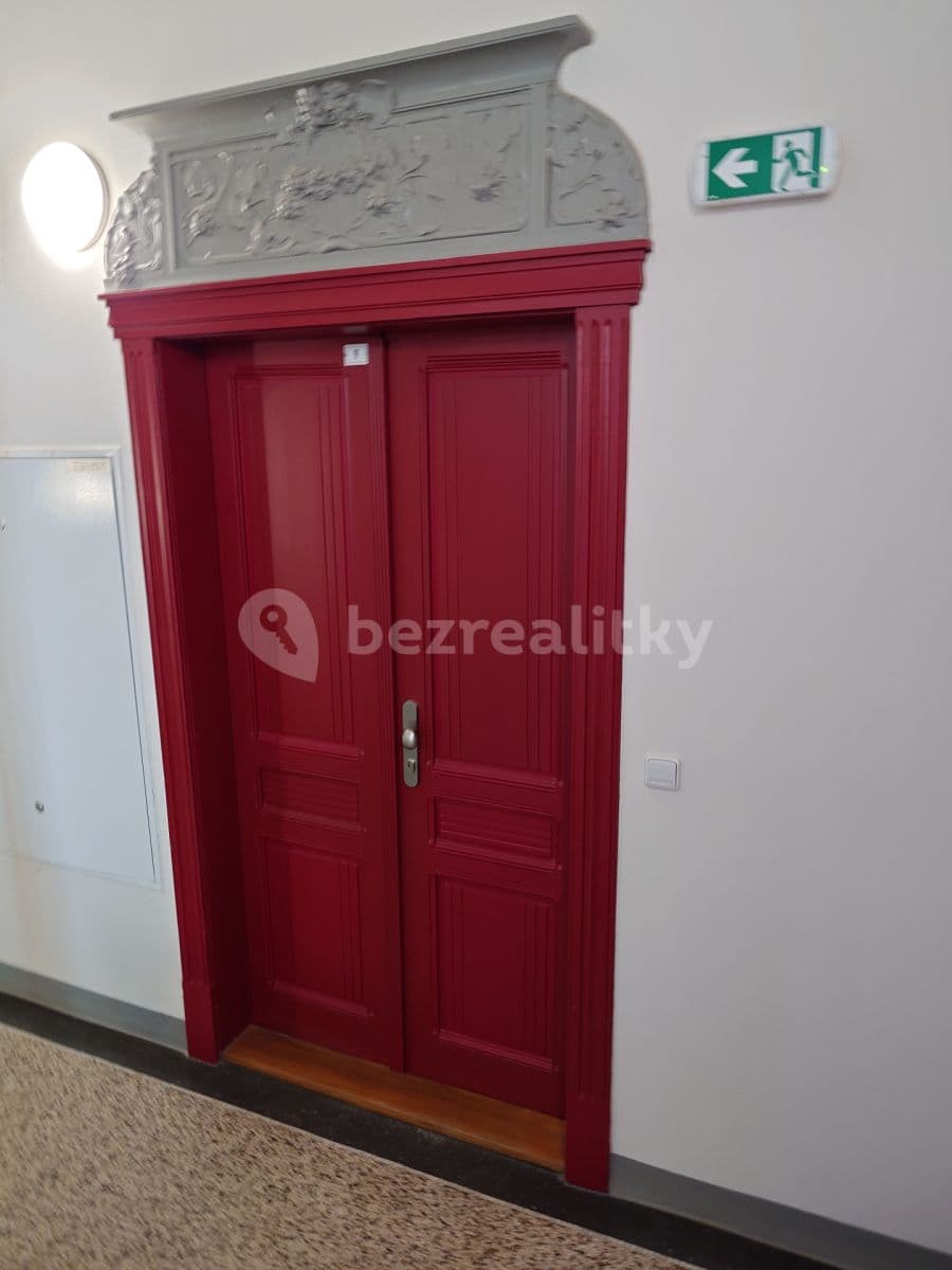 Prenájom bytu Garsoniéra 28 m², Erbenova, Praha, Praha Prenájom bytu Garsoniéra 28 m², Erbenova, Praha, Praha