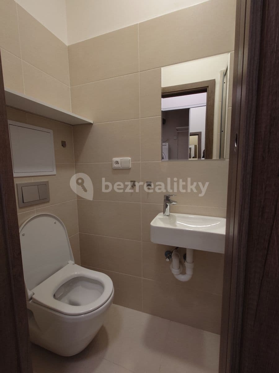 Prenájom bytu Garsoniéra 28 m², Erbenova, Praha, Praha Prenájom bytu Garsoniéra 28 m², Erbenova, Praha, Praha