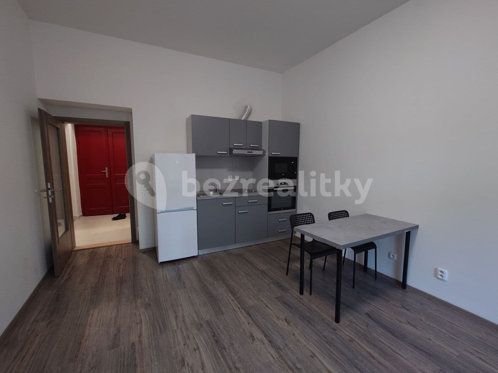 Prenájom bytu Garsoniéra 28 m², Erbenova, Praha, Praha Prenájom bytu Garsoniéra 28 m², Erbenova, Praha, Praha