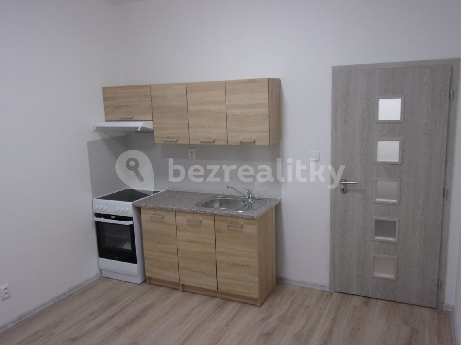 Prenájom bytu 1-izbový 21 m², Slepá, Milovice, Středočeský kraj Prenájom bytu 1-izbový 21 m², Slepá, Milovice, Středočeský kraj