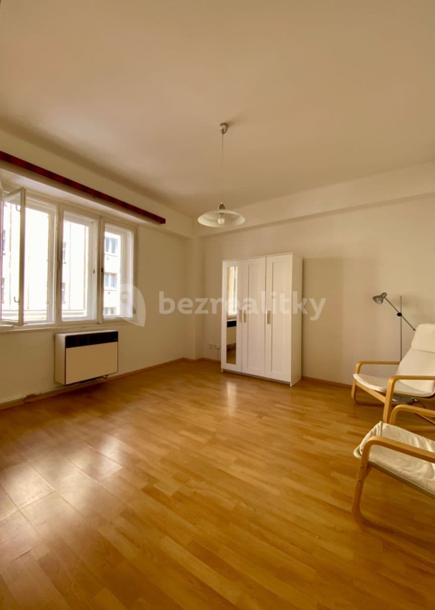 Prenájom bytu 1-izbový 39 m², Viklefova, Praha, Praha Prenájom bytu 1-izbový 39 m², Viklefova, Praha, Praha