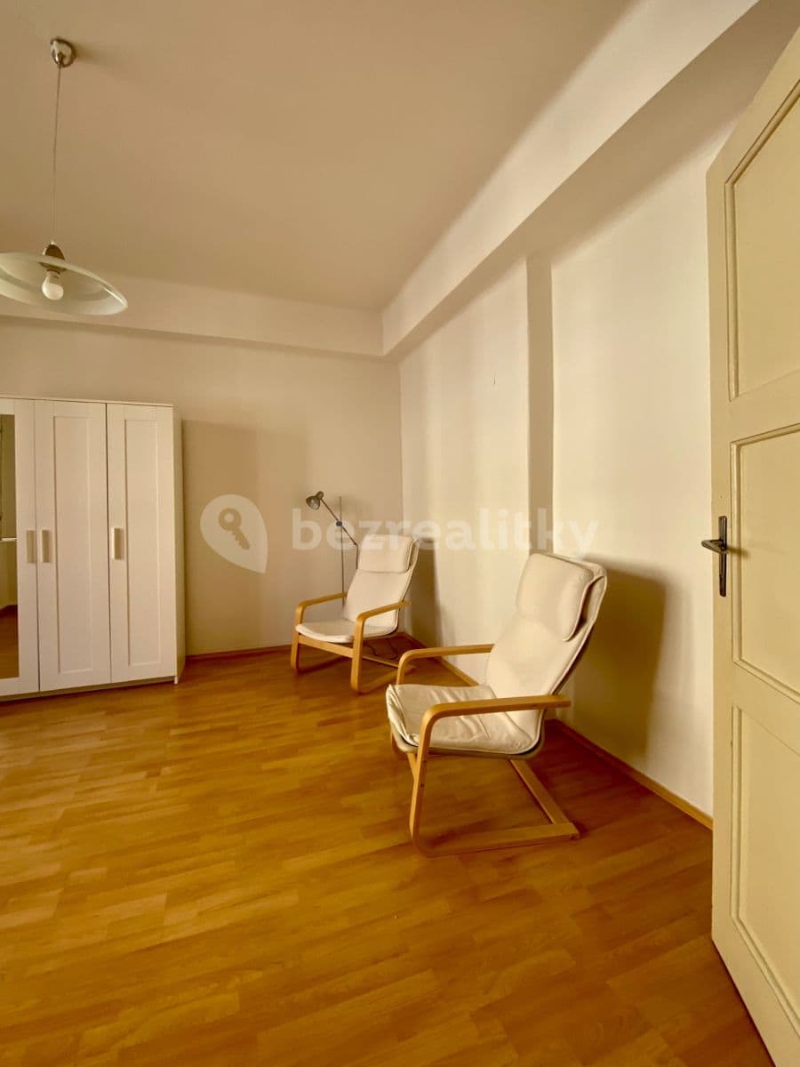 Prenájom bytu 1-izbový 39 m², Viklefova, Praha, Praha Prenájom bytu 1-izbový 39 m², Viklefova, Praha, Praha