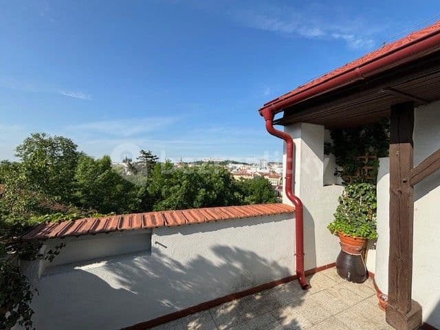 Prenájom bytu 4-izbový 95 m², Antonína Slavíka, Brno, Jihomoravský kraj Prenájom bytu 4-izbový 95 m², Antonína Slavíka, Brno, Jihomoravský kraj