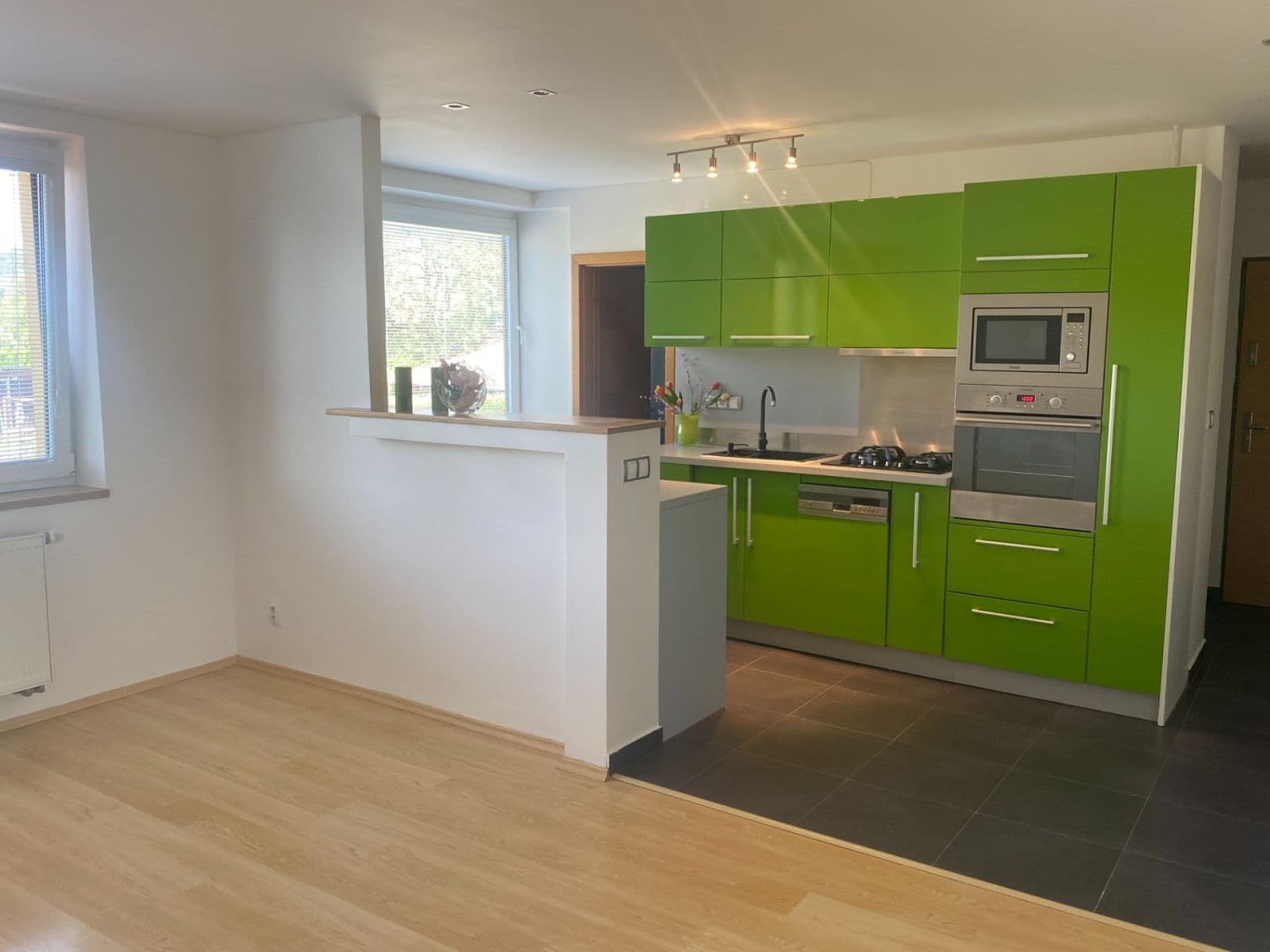 Prenájom bytu 2-izbový 60 m², Školní, Drásov, Jihomoravský kraj Prenájom bytu 2-izbový 60 m², Školní, Drásov, Jihomoravský kraj