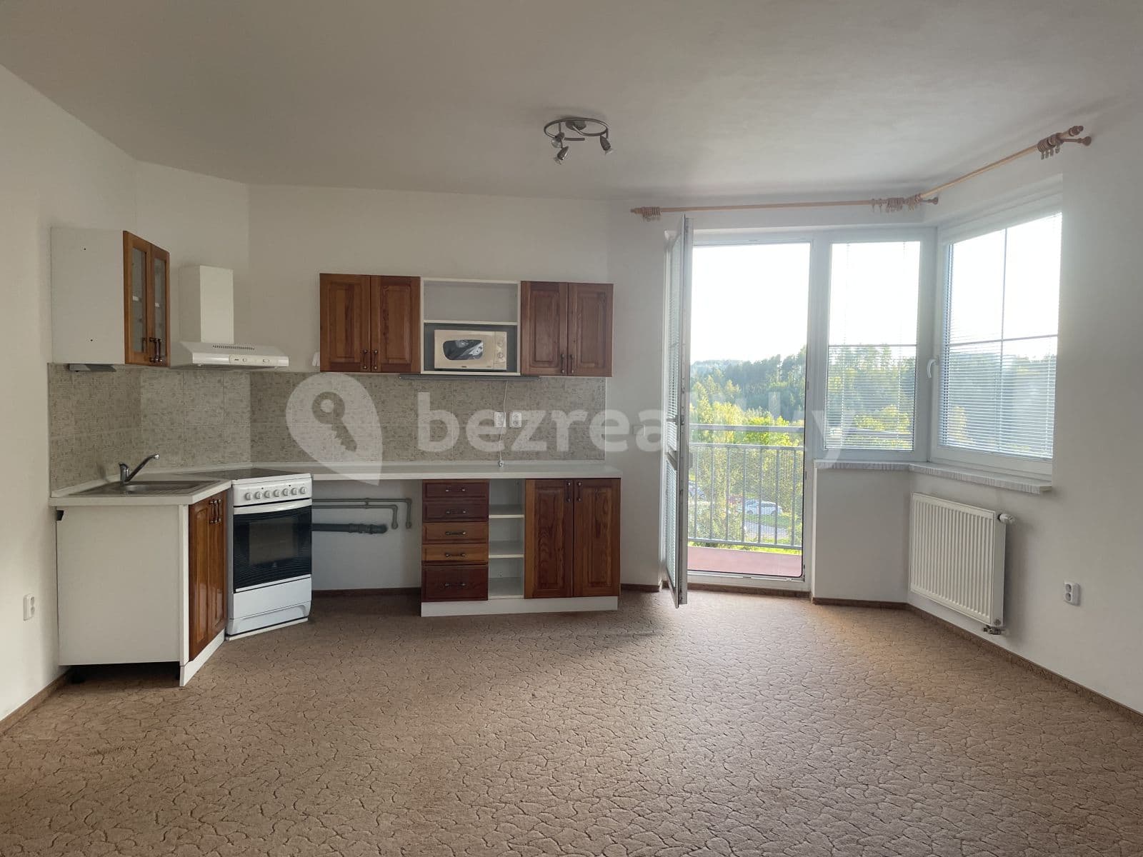 Prenájom bytu 2-izbový 57 m², Okrová, Náchod, Královéhradecký kraj Prenájom bytu 2-izbový 57 m², Okrová, Náchod, Královéhradecký kraj