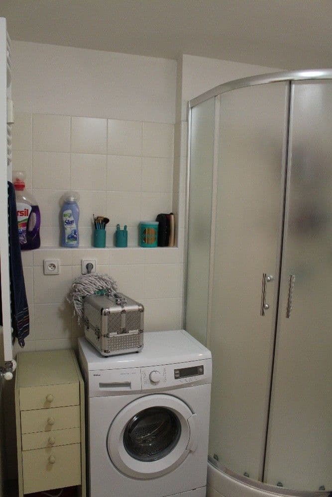 Prenájom bytu 1-izbový 37 m², Na Slatince, Praha, Praha Prenájom bytu 1-izbový 37 m², Na Slatince, Praha, Praha