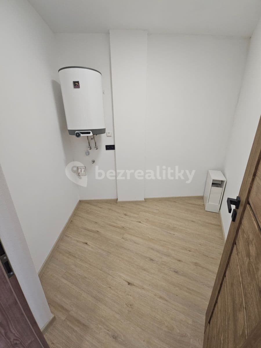 Prenájom bytu 2-izbový 55 m², Jilemnického, Olomouc, Olomoucký kraj Prenájom bytu 2-izbový 55 m², Jilemnického, Olomouc, Olomoucký kraj
