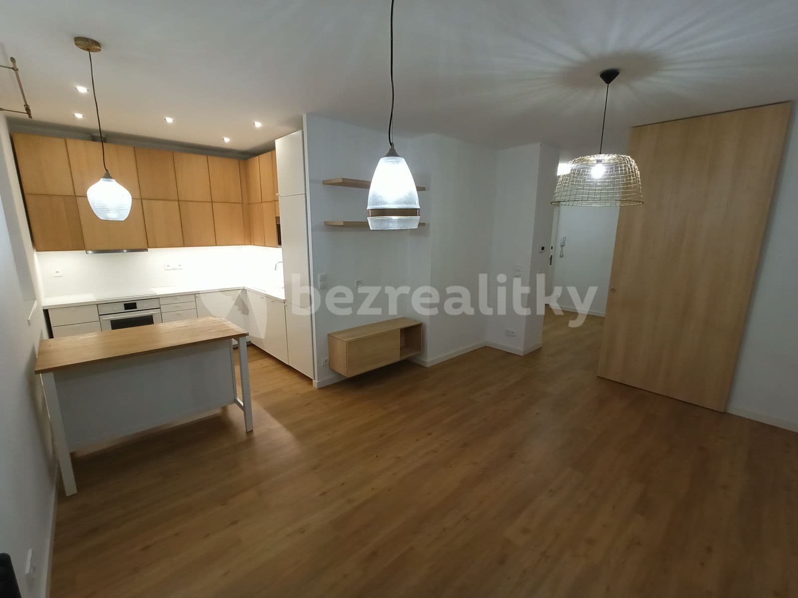 Prenájom bytu 2-izbový 50 m², U Nikolajky, Praha, Praha Prenájom bytu 2-izbový 50 m², U Nikolajky, Praha, Praha