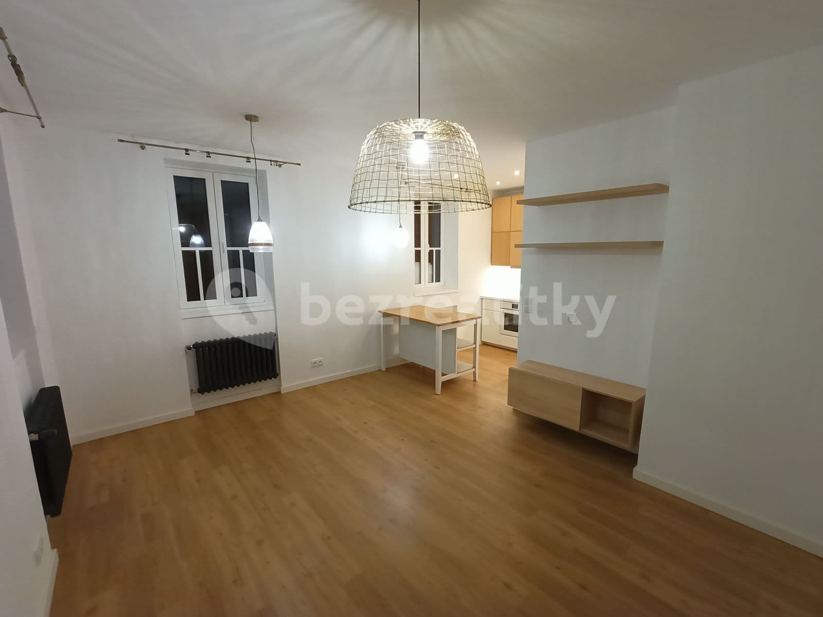 Prenájom bytu 2-izbový 50 m², U Nikolajky, Praha, Praha Prenájom bytu 2-izbový 50 m², U Nikolajky, Praha, Praha