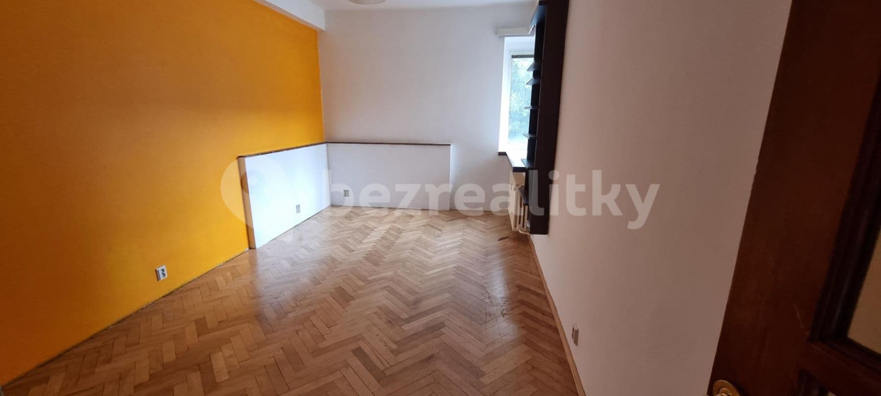 Prenájom bytu 2-izbový 71 m², 28. pluku, Praha, Praha Prenájom bytu 2-izbový 71 m², 28. pluku, Praha, Praha