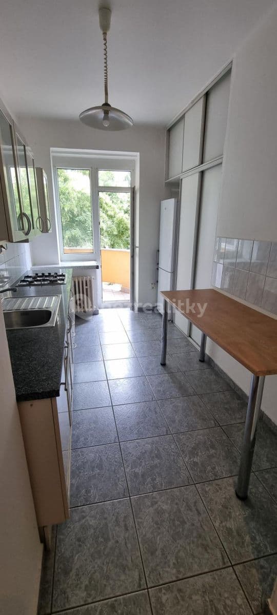 Prenájom bytu 2-izbový 71 m², 28. pluku, Praha, Praha Prenájom bytu 2-izbový 71 m², 28. pluku, Praha, Praha