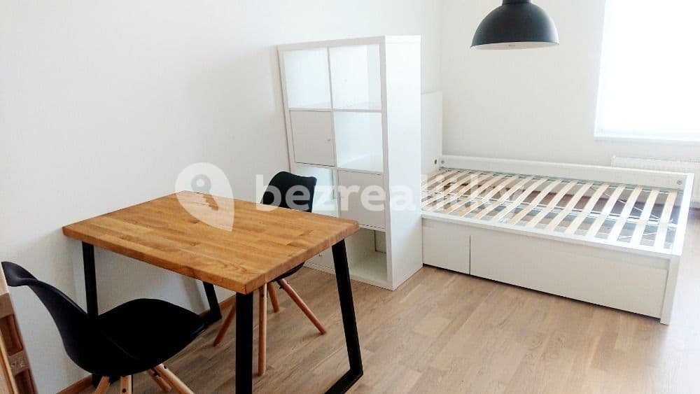 Prenájom bytu 1-izbový 37 m², Waltariho, Praha, Praha Prenájom bytu 1-izbový 37 m², Waltariho, Praha, Praha