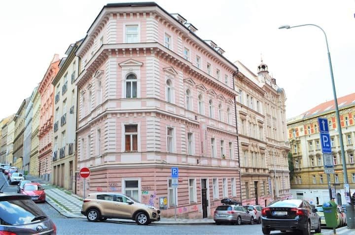 Prenájom bytu 20 m², Orebitská, Praha, Praha Prenájom bytu 20 m², Orebitská, Praha, Praha