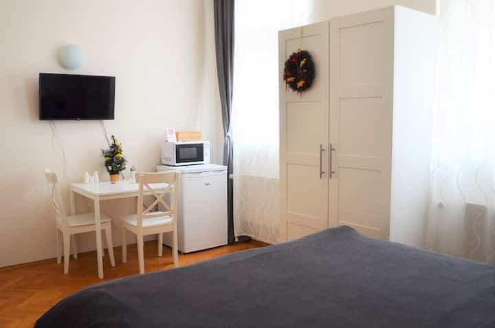 Prenájom bytu 20 m², Orebitská, Praha, Praha Prenájom bytu 20 m², Orebitská, Praha, Praha
