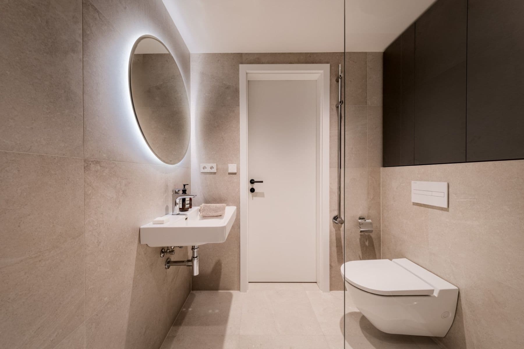 Prenájom bytu 2-izbový 54 m², U Lihovaru, Praha, Praha Prenájom bytu 2-izbový 54 m², U Lihovaru, Praha, Praha