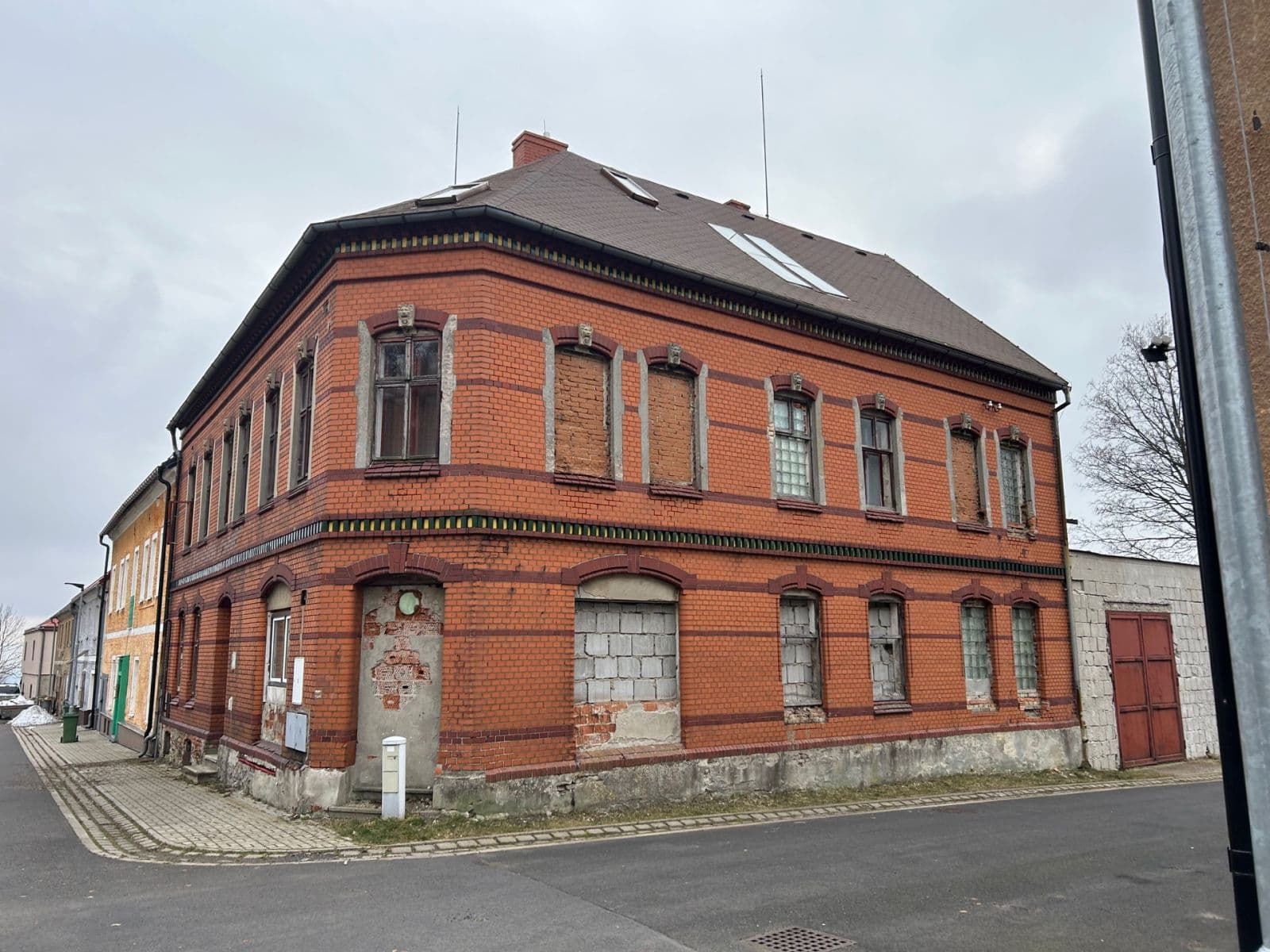 Prenájom domu 706 m², pozemek 435 m², Výsluní, Ústecký kraj Prenájom domu 706 m², pozemek 435 m², Výsluní, Ústecký kraj