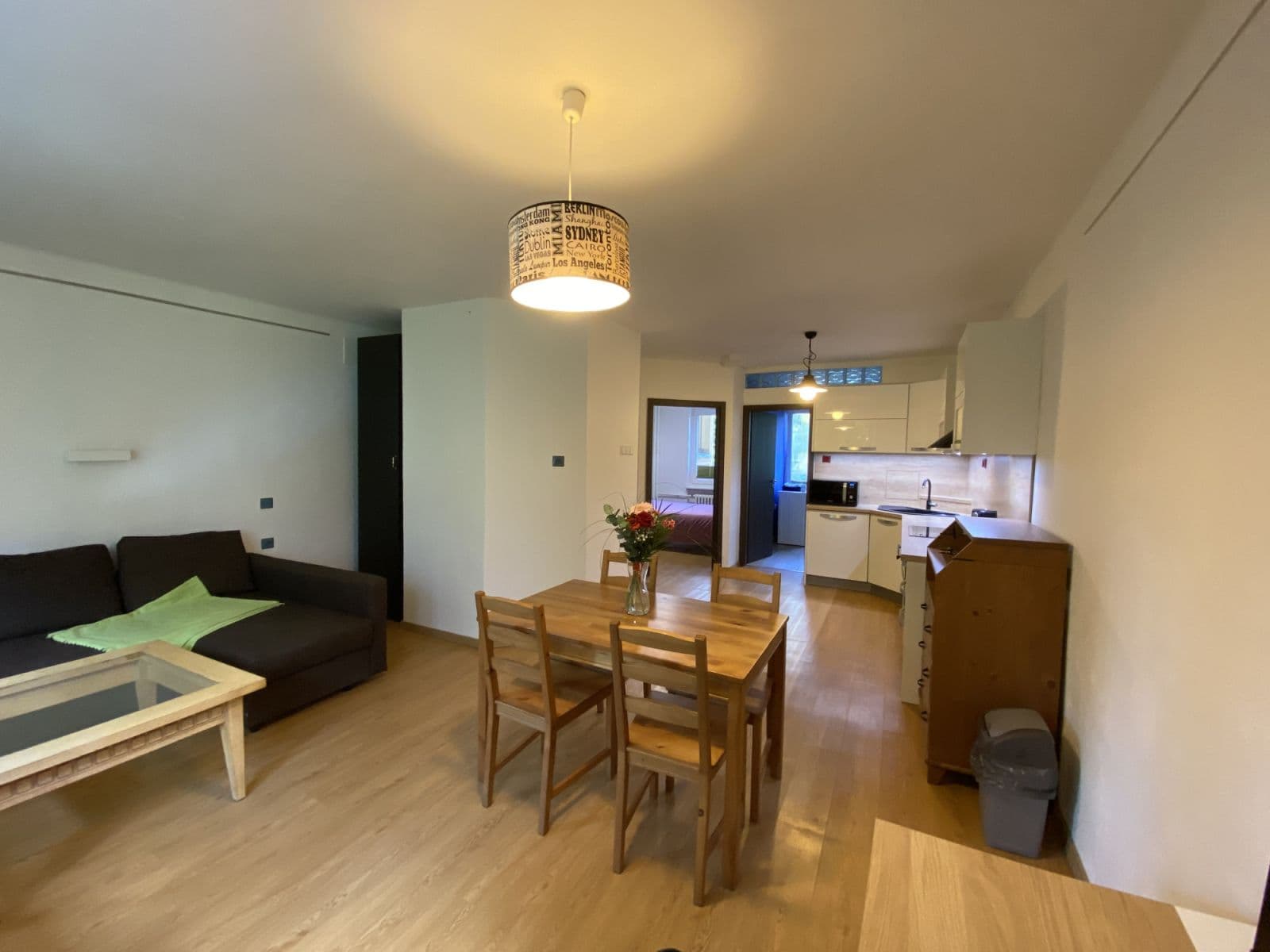 Prenájom bytu 52 m², Hrusická, Praha, Praha Prenájom bytu 52 m², Hrusická, Praha, Praha