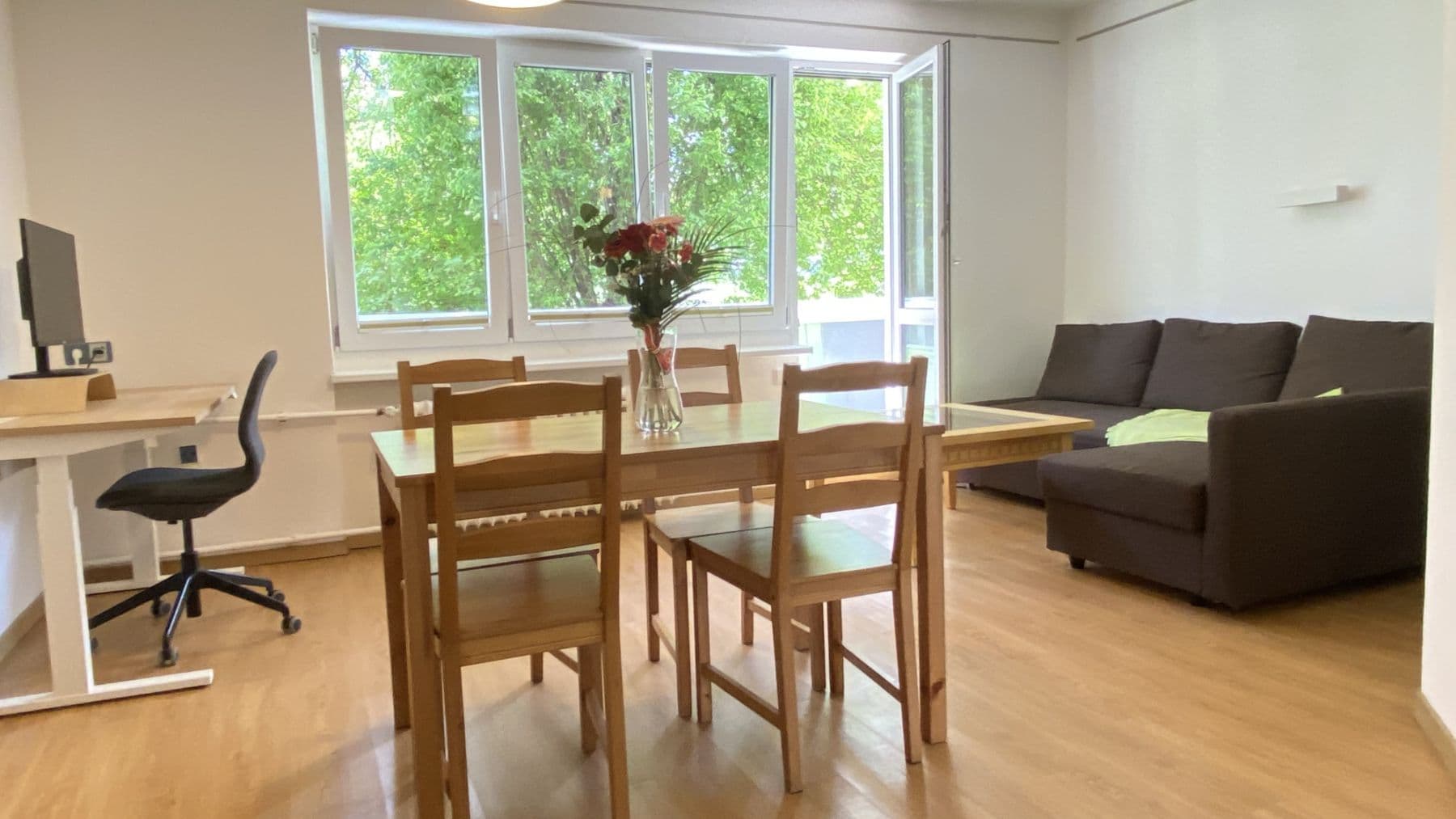 Prenájom bytu 52 m², Hrusická, Praha, Praha Prenájom bytu 52 m², Hrusická, Praha, Praha