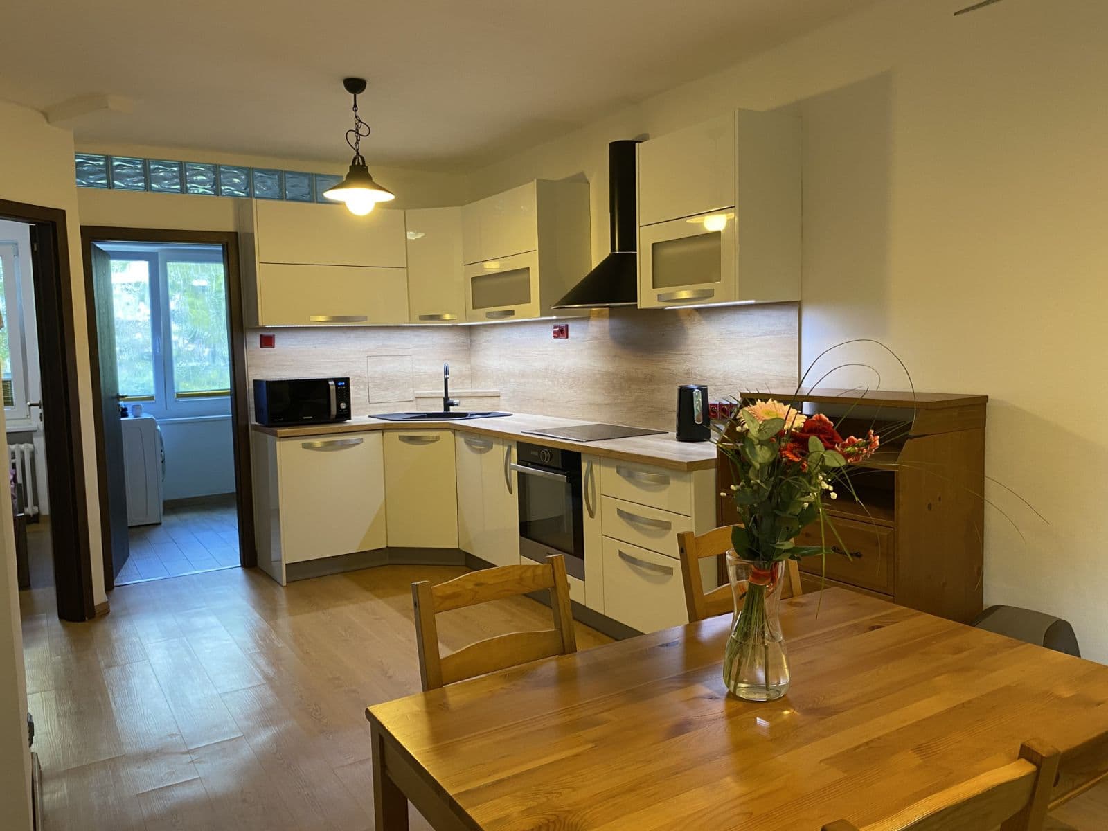Prenájom bytu 52 m², Hrusická, Praha, Praha Prenájom bytu 52 m², Hrusická, Praha, Praha