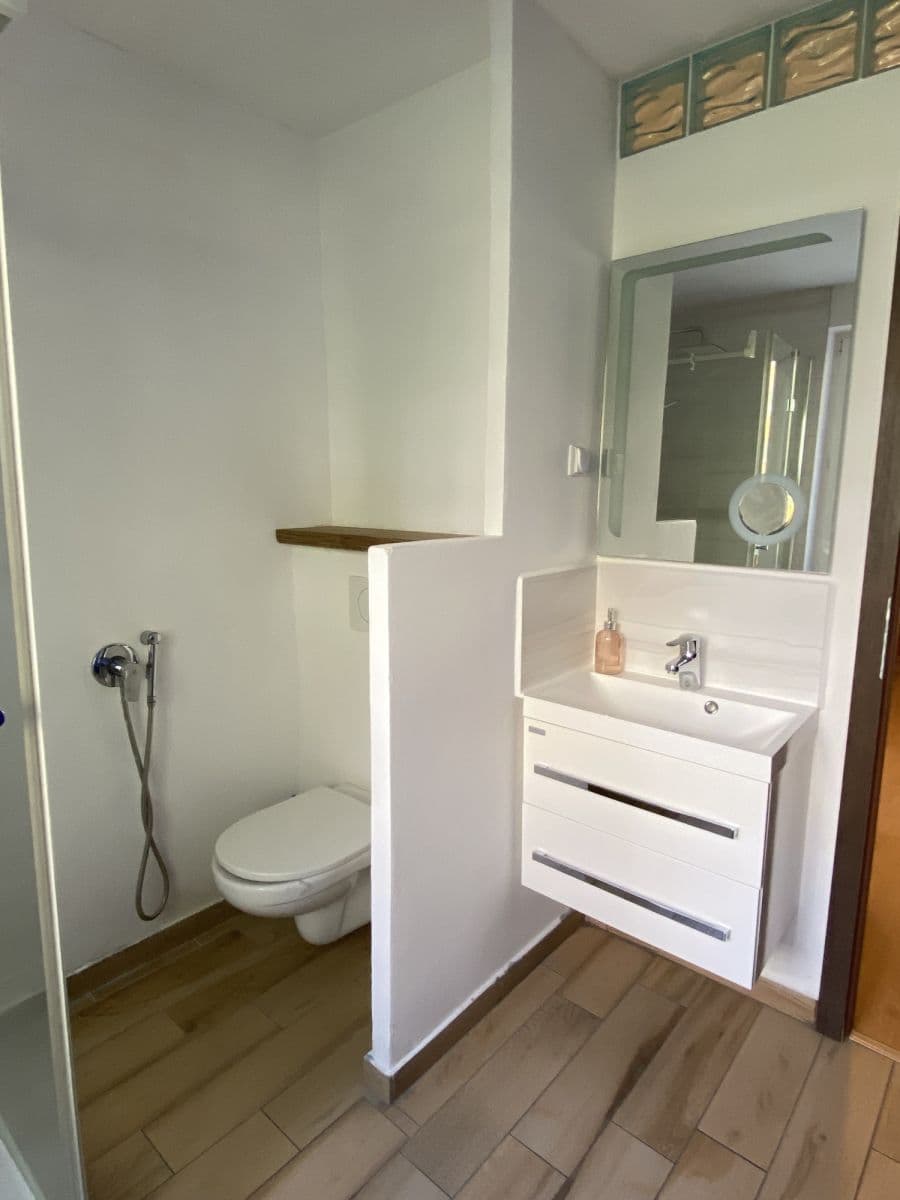 Prenájom bytu 52 m², Hrusická, Praha, Praha Prenájom bytu 52 m², Hrusická, Praha, Praha