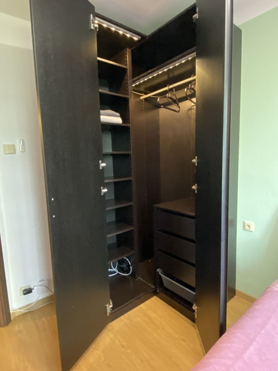 Prenájom bytu 52 m², Hrusická, Praha, Praha Prenájom bytu 52 m², Hrusická, Praha, Praha