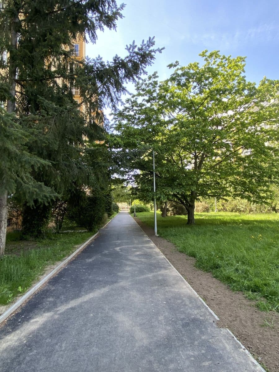 Prenájom bytu 52 m², Hrusická, Praha, Praha Prenájom bytu 52 m², Hrusická, Praha, Praha