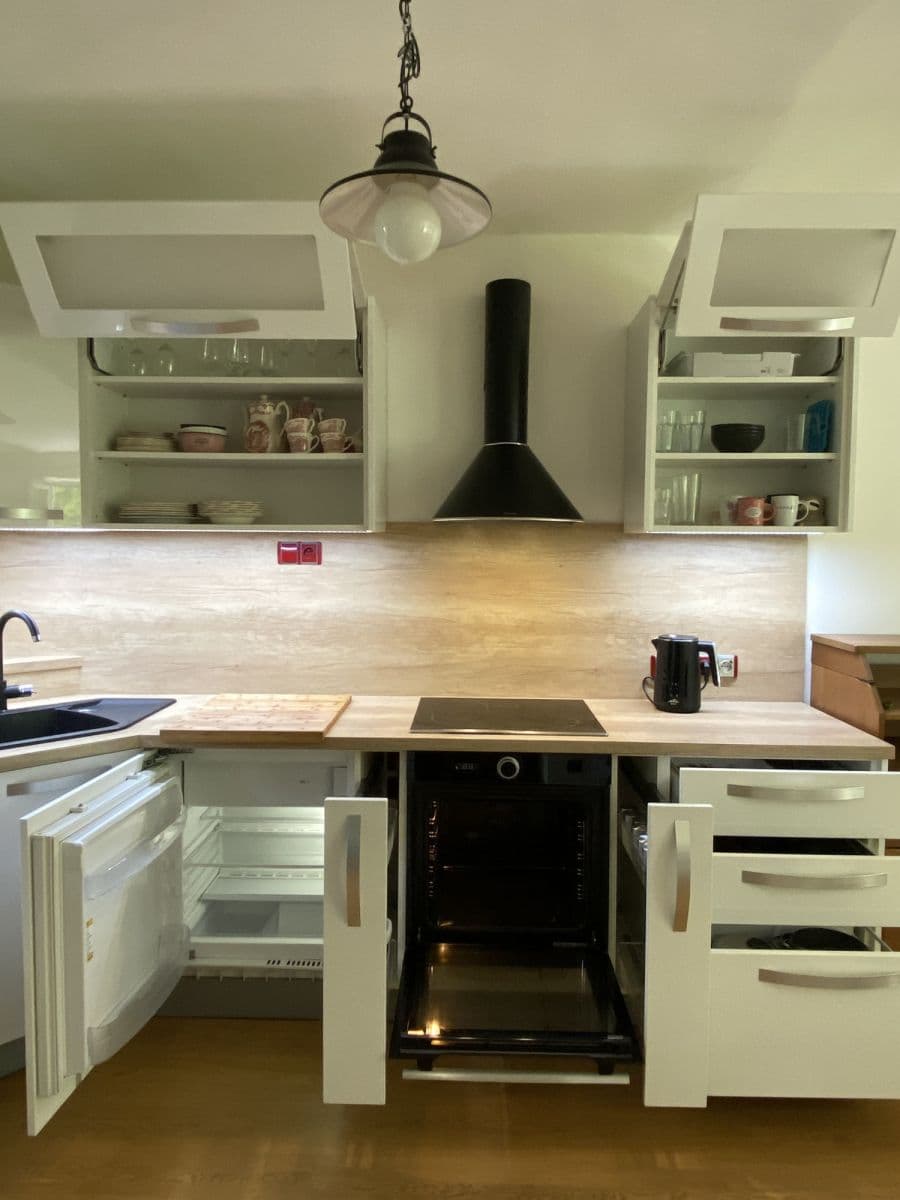 Prenájom bytu 52 m², Hrusická, Praha, Praha Prenájom bytu 52 m², Hrusická, Praha, Praha