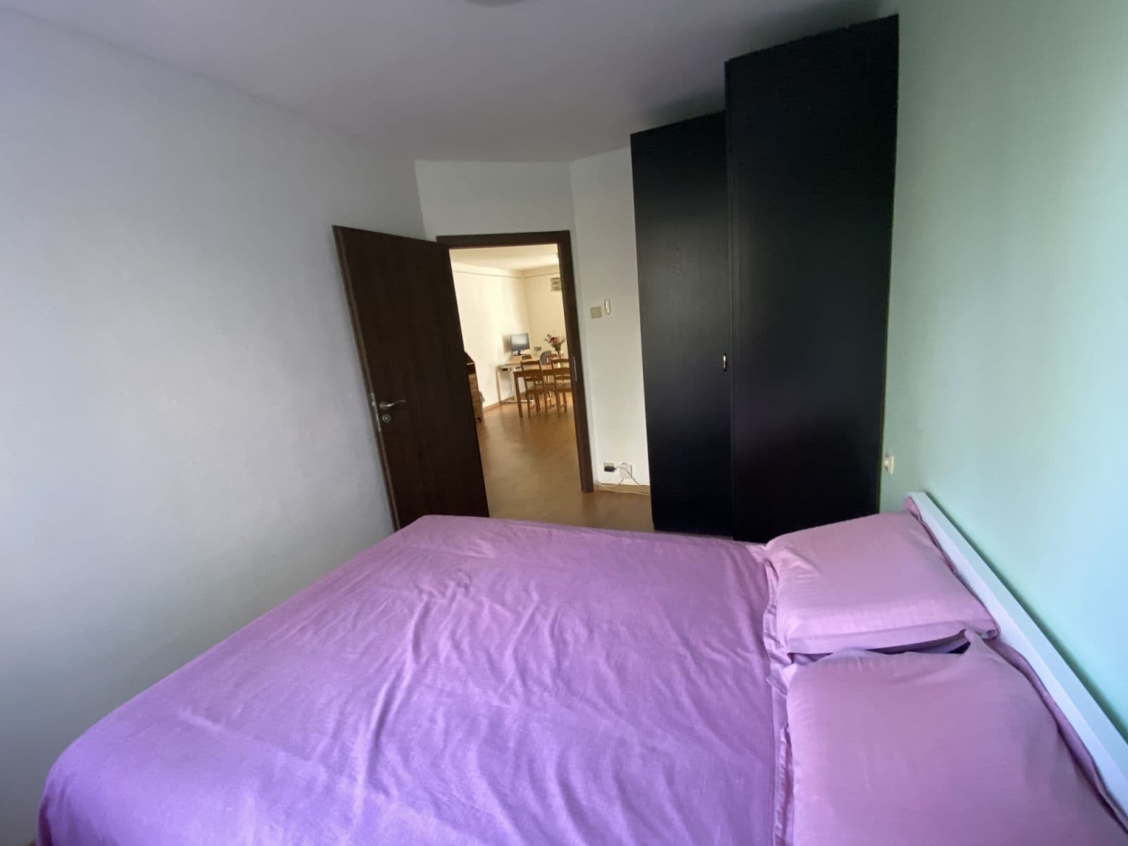 Prenájom bytu 52 m², Hrusická, Praha, Praha Prenájom bytu 52 m², Hrusická, Praha, Praha