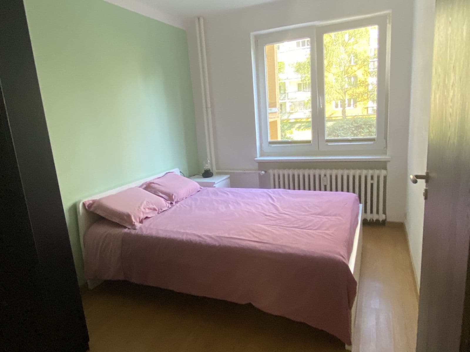 Prenájom bytu 52 m², Hrusická, Praha, Praha Prenájom bytu 52 m², Hrusická, Praha, Praha