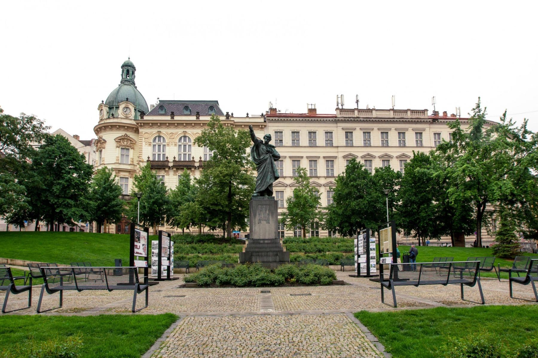 Prenájom bytu 38 m², Havlíčkovo náměstí, Praha, Praha Prenájom bytu 38 m², Havlíčkovo náměstí, Praha, Praha