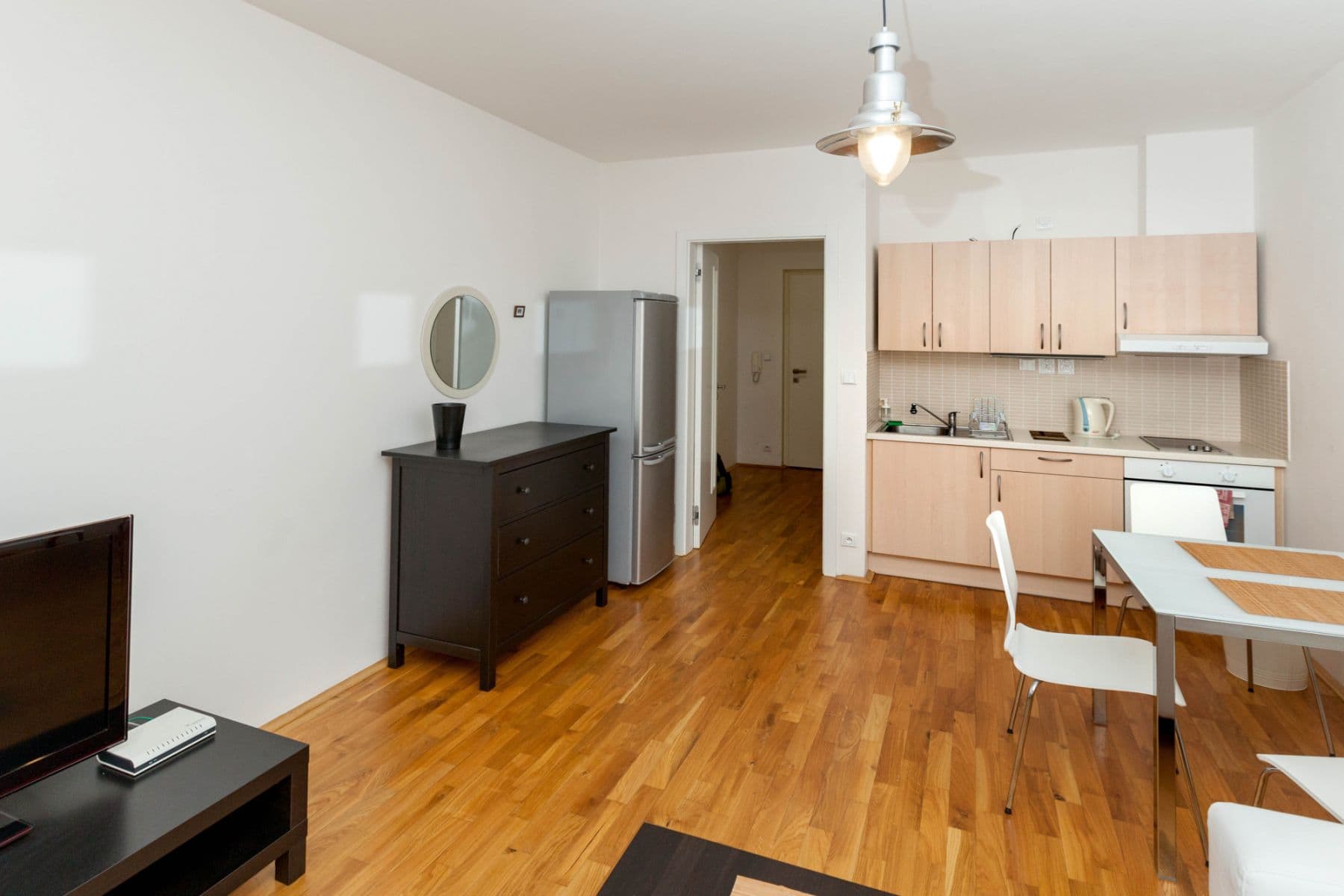 Prenájom bytu 38 m², Havlíčkovo náměstí, Praha, Praha Prenájom bytu 38 m², Havlíčkovo náměstí, Praha, Praha