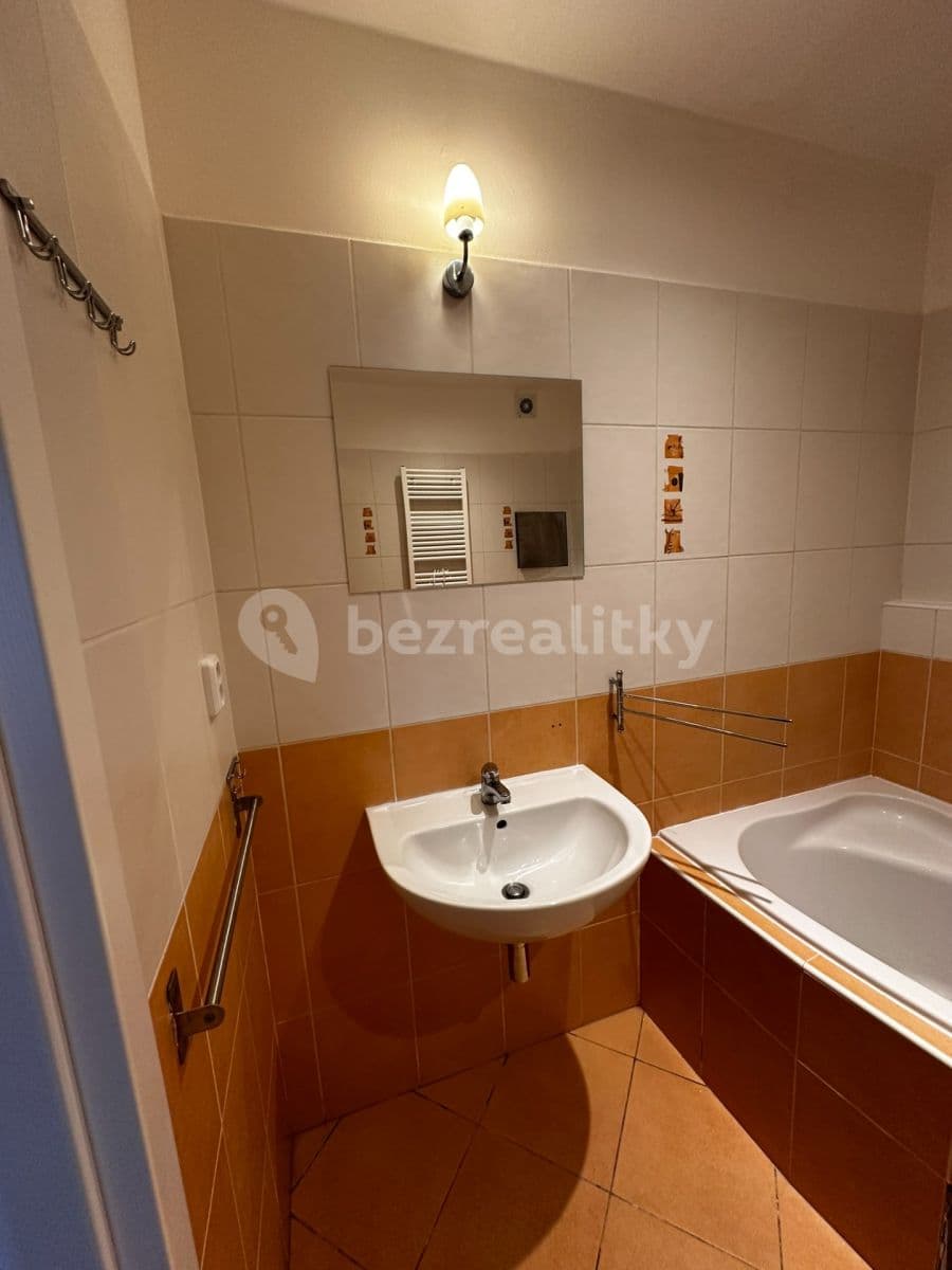 Prenájom bytu 1-izbový 34 m², Toskánská, Hostivice, Středočeský kraj Prenájom bytu 1-izbový 34 m², Toskánská, Hostivice, Středočeský kraj