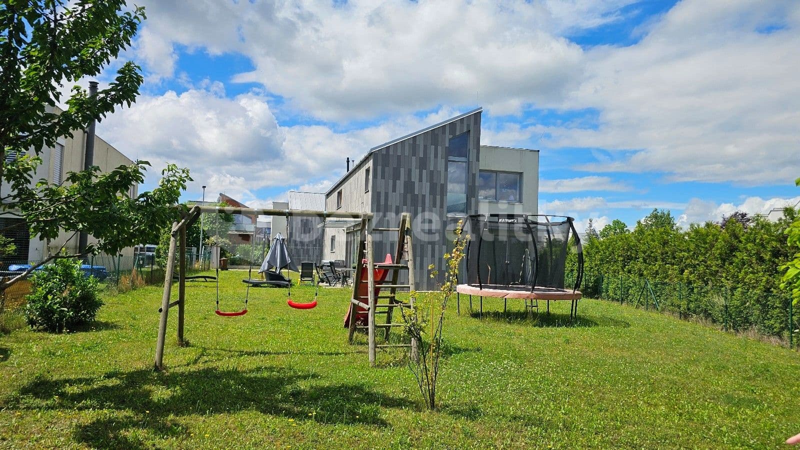 Prenájom domu 200 m², pozemek 970 m², Lhenická, Praha, Praha Prenájom domu 200 m², pozemek 970 m², Lhenická, Praha, Praha