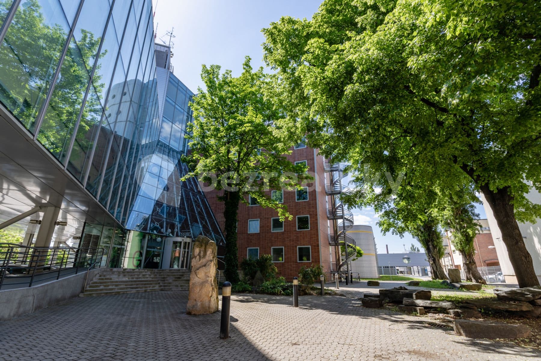 Prenájom kancelárie 18 m², Plynárenská, Brno, Jihomoravský kraj Prenájom kancelárie 18 m², Plynárenská, Brno, Jihomoravský kraj